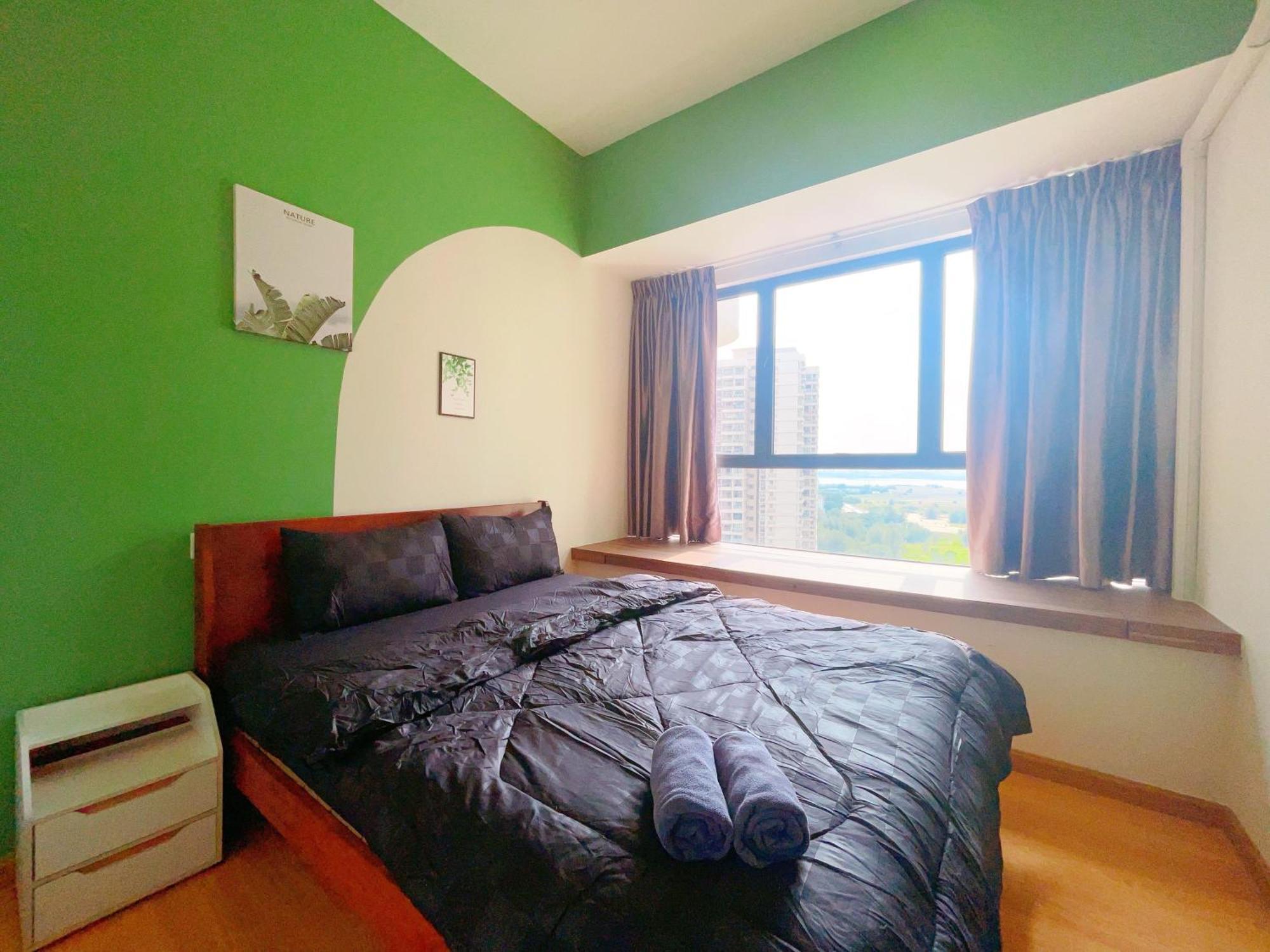 Monic Staycation #country Garden Danga Bay Apartment