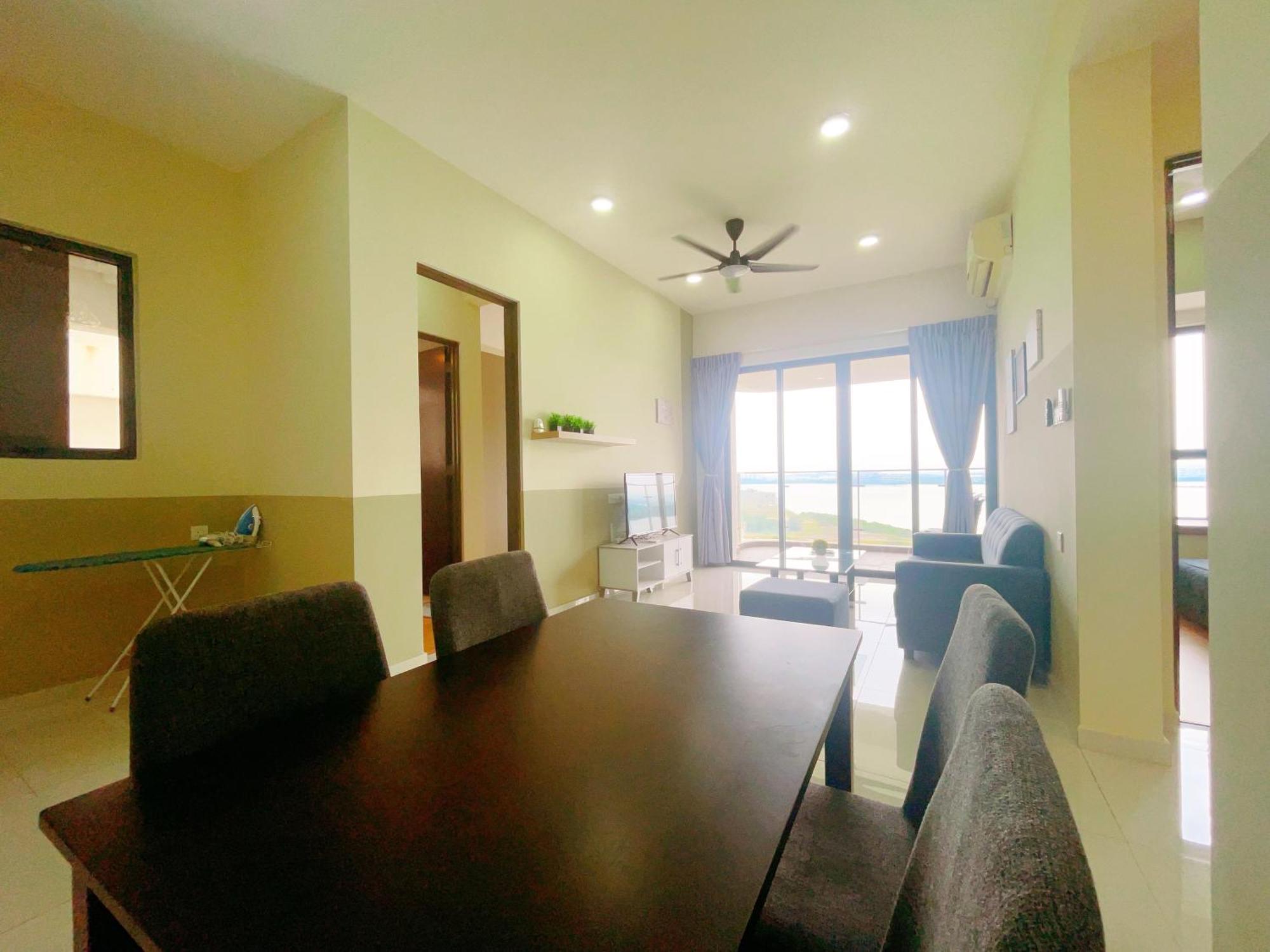 Monic Staycation #country Garden Danga Bay Apartment Johor Bahru