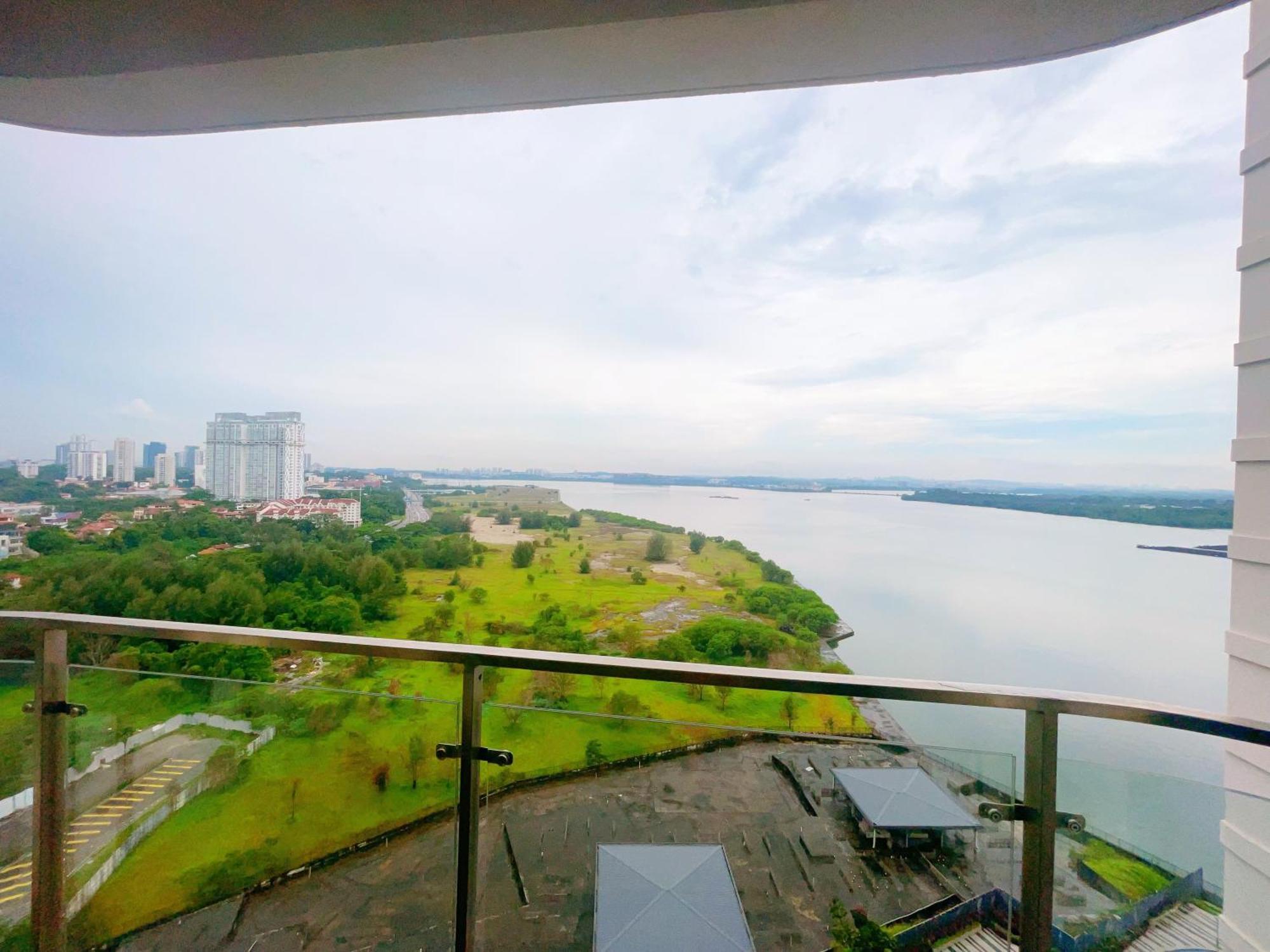 Monic Staycation #country Garden Danga Bay Johor Bahru